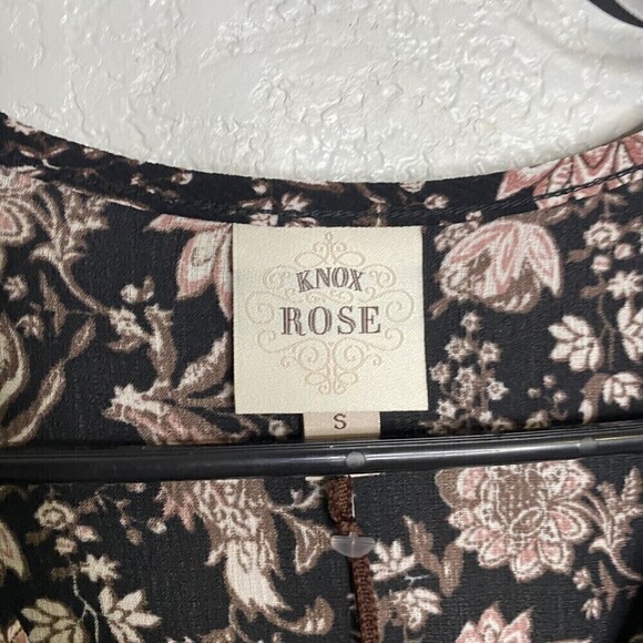 Knox Rose Size Small Floral Lace Peasant Button Top Bohemian Front Knot  NEW - Picture 3 of 8